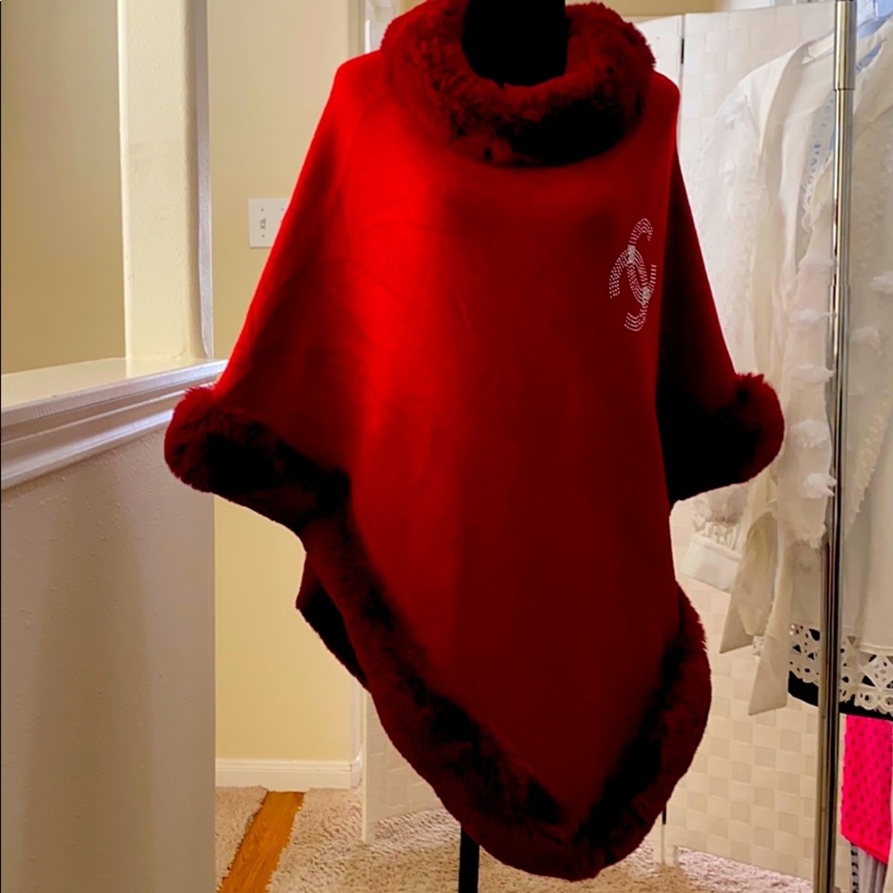 Chanel poncho